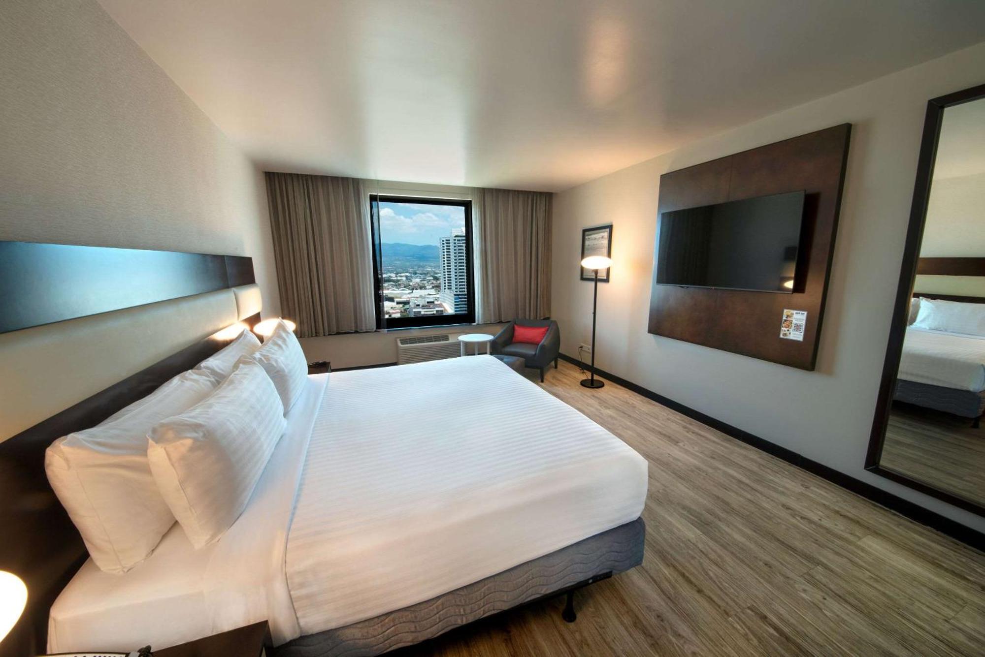 D Sabana 5* San José
